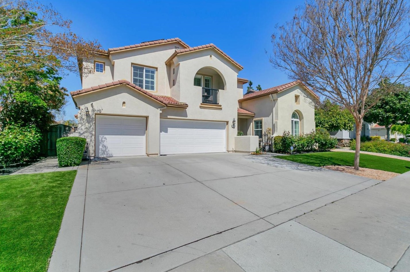 141 Tarragon Ave, Morgan Hill, CA 95037