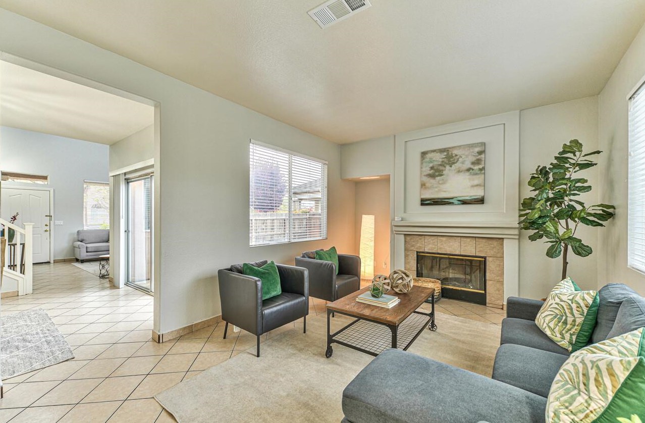 101 Beresini Ln, Hollister CA  95023-9068 exterior