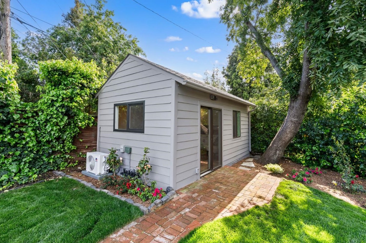 2786 Carolina Ave, Redwood City CA  94061-3245 exterior