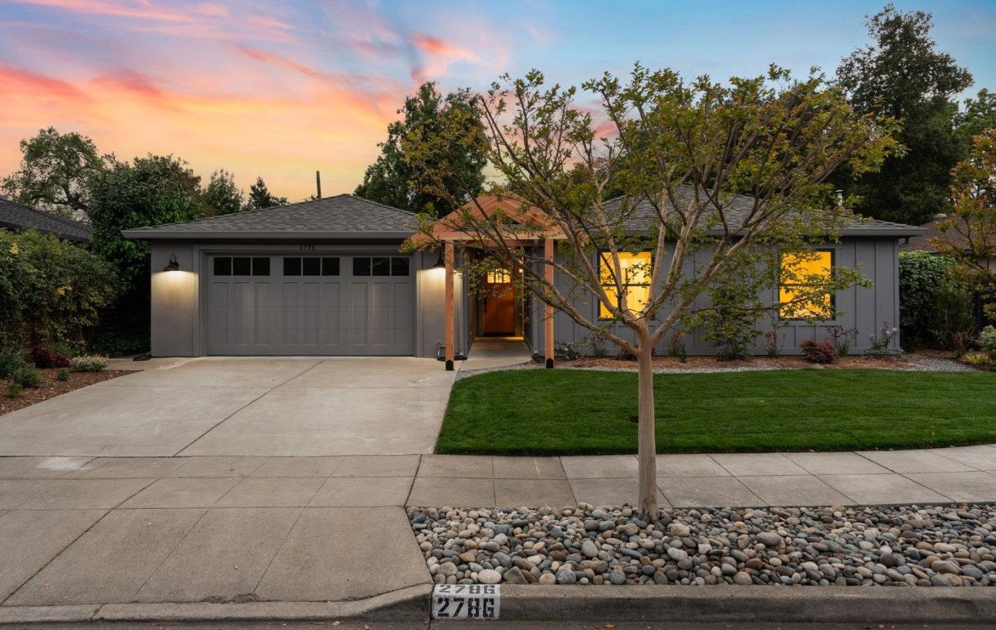 2786 Carolina Ave, Redwood City CA  94061-3245 exterior