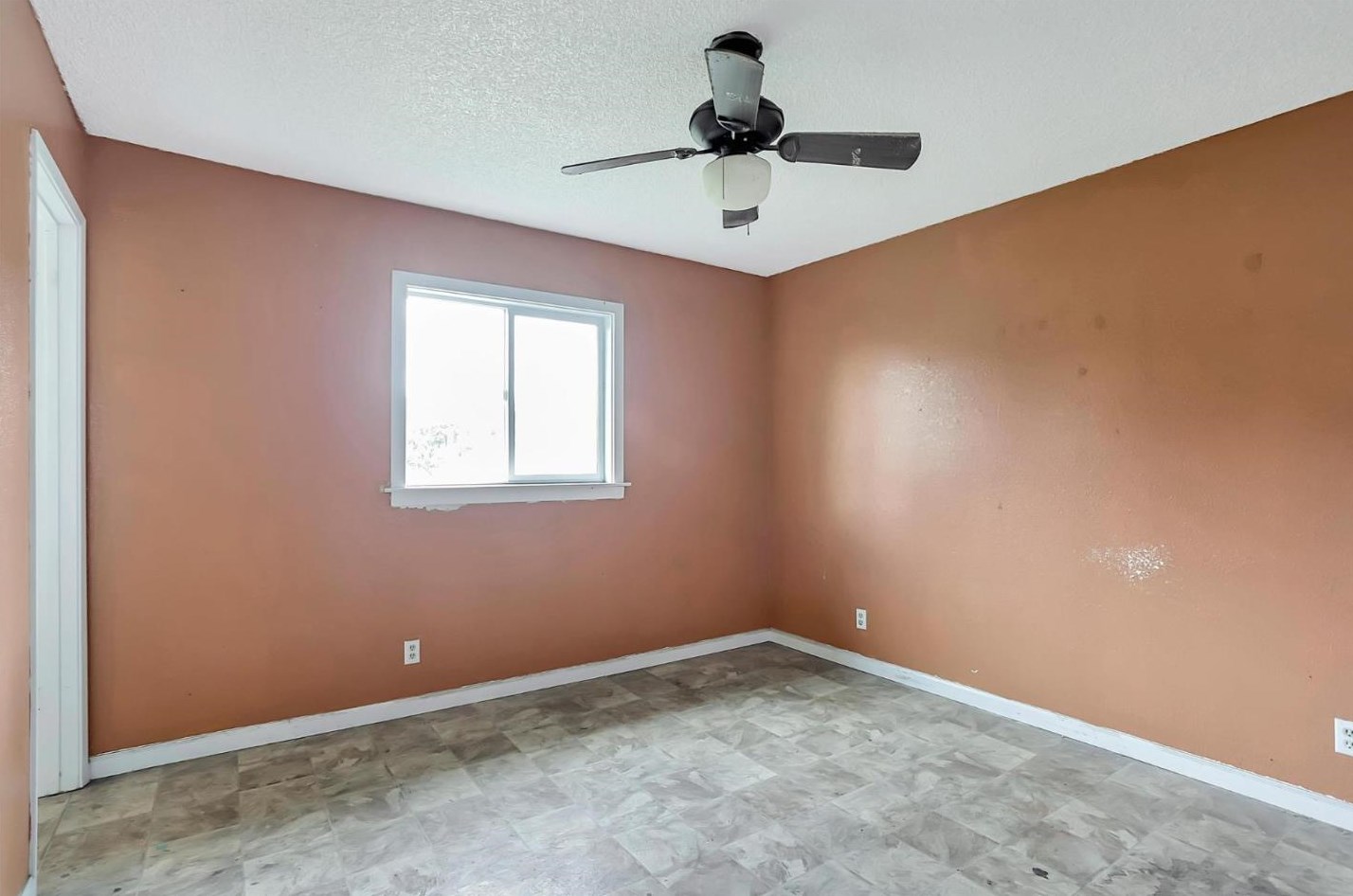 50 Almond Ct, Hollister CA  95023-3548 exterior