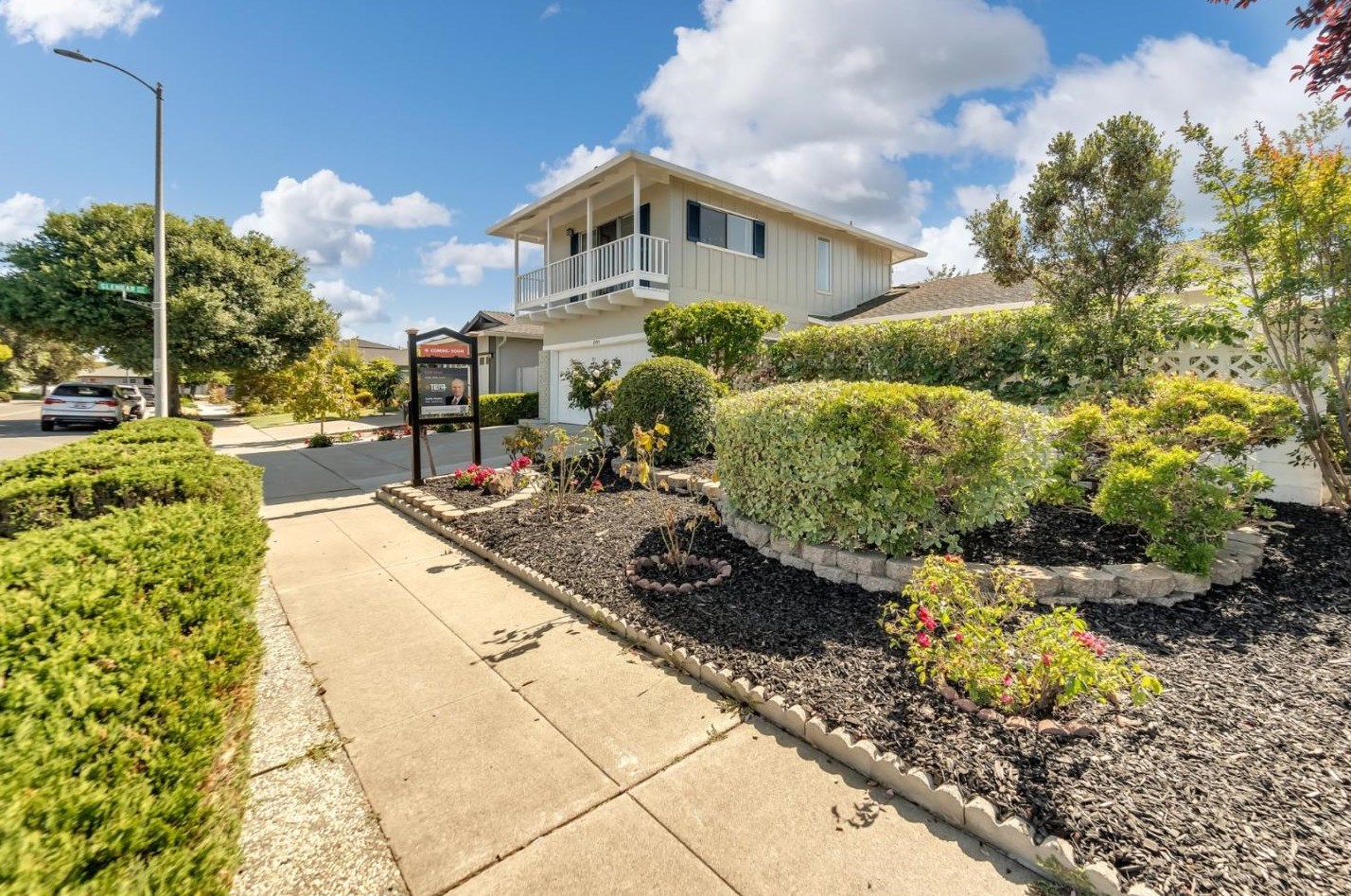 1555 Oriole Ave, Sunnyvale, CA 94087-4941