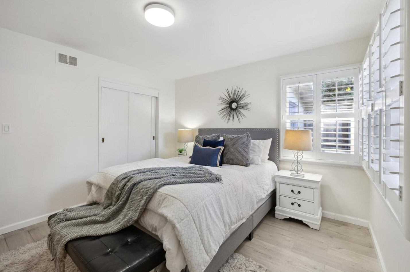 1425 Gilmore St, Mountain View CA  94040-2914 exterior