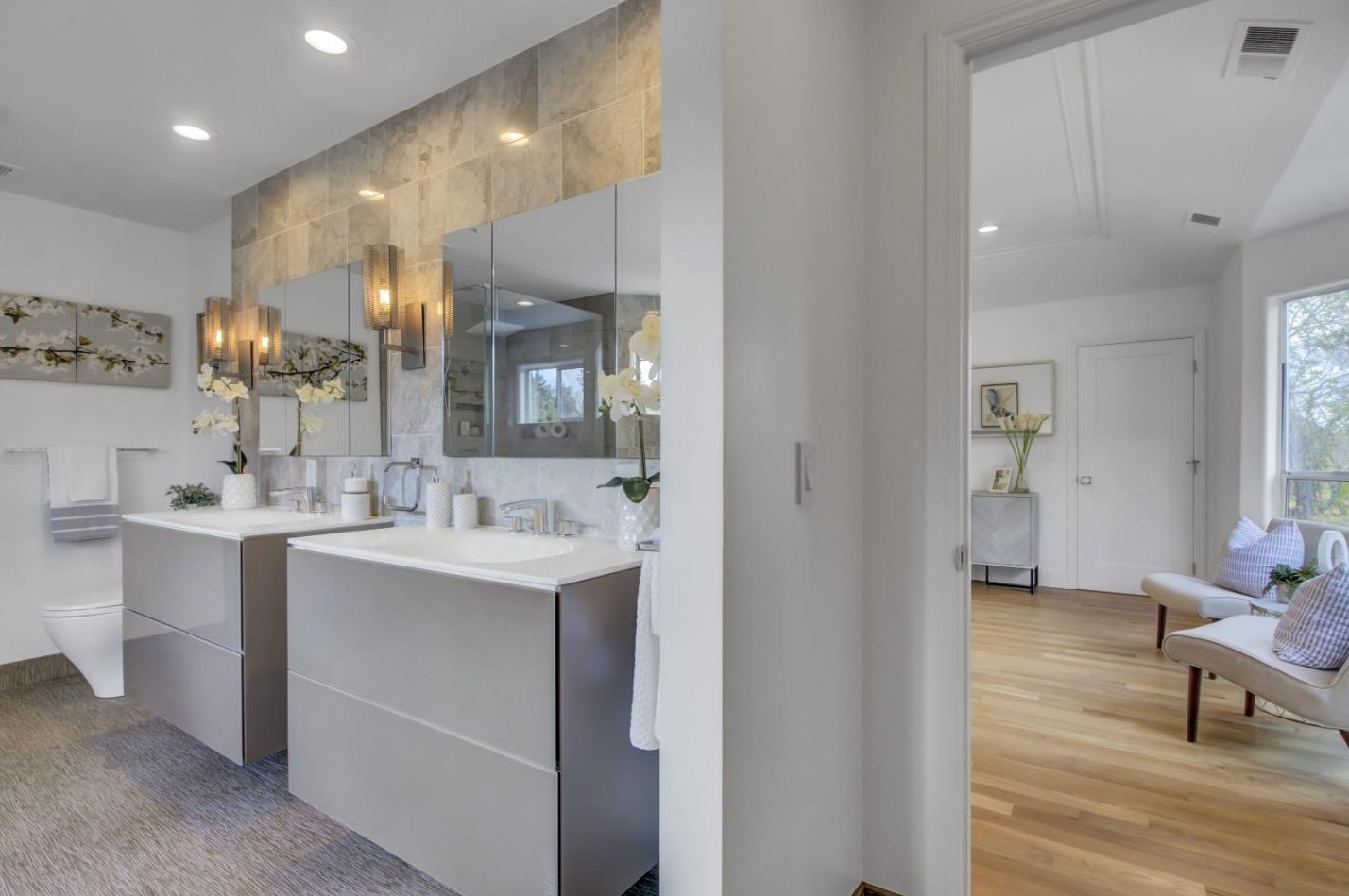 2063 Gordon Ave, Menlo Park CA  94025-6034 exterior