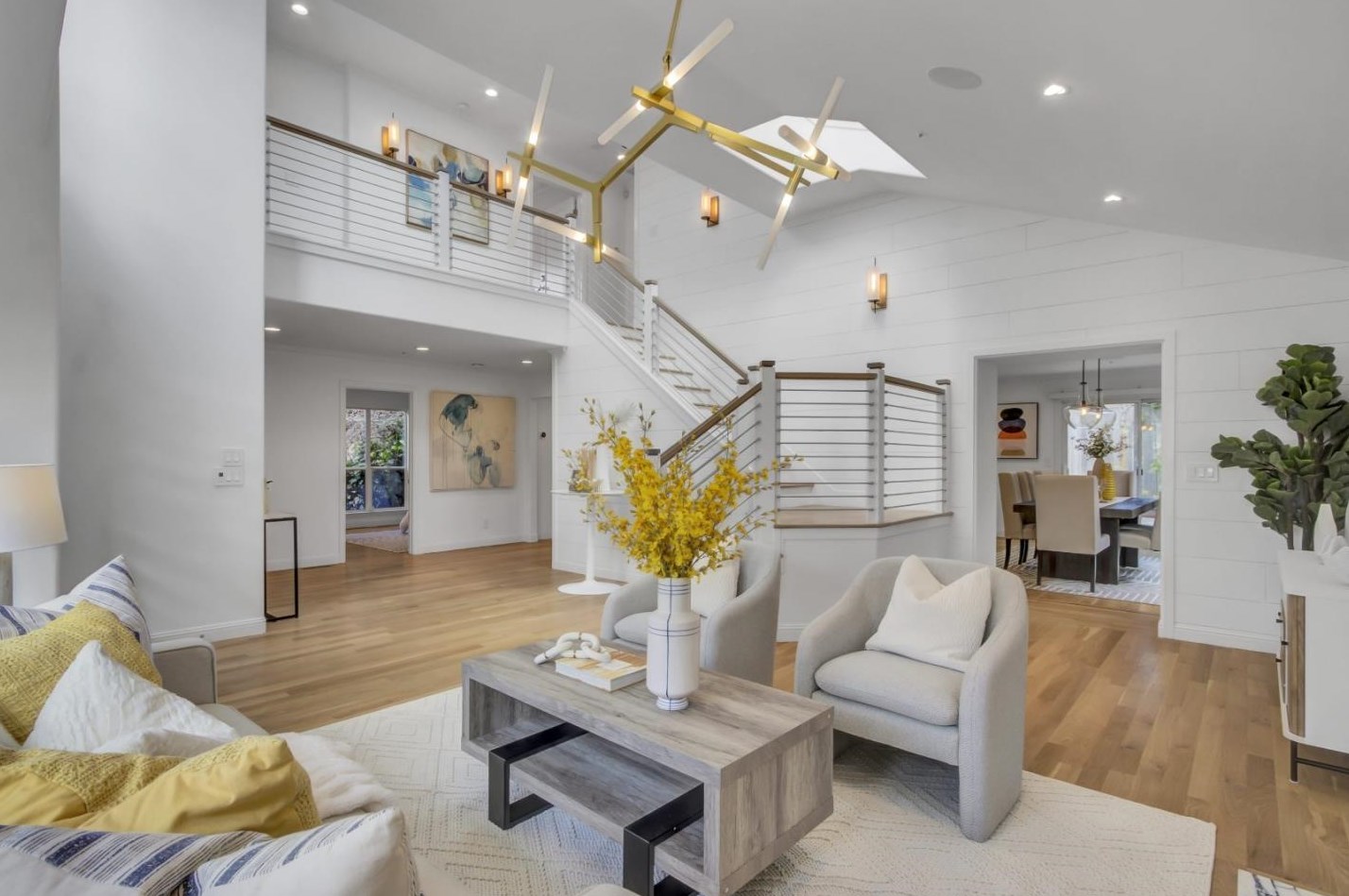 2063 Gordon Ave, Menlo Park CA  94025-6034 exterior