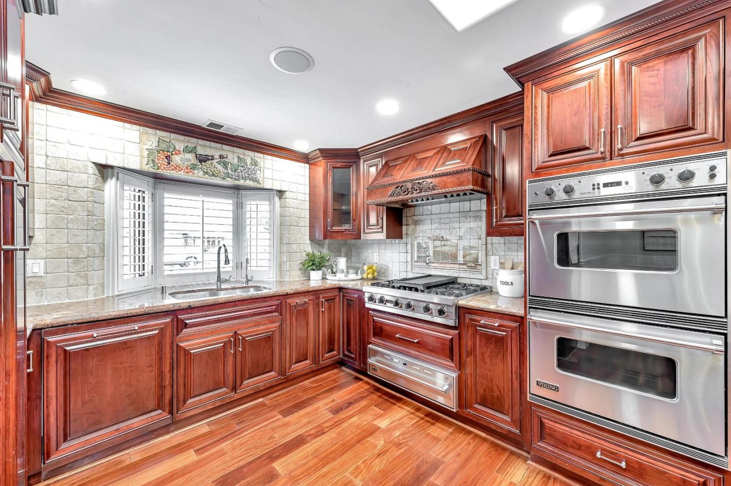 1623 Fallen Leaf Ln, Los Altos CA  94024-6212 exterior