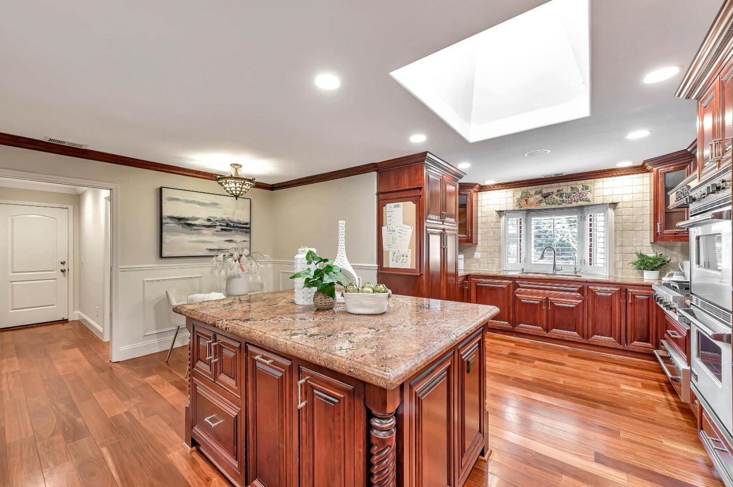 1623 Fallen Leaf Ln, Los Altos CA  94024-6212 exterior