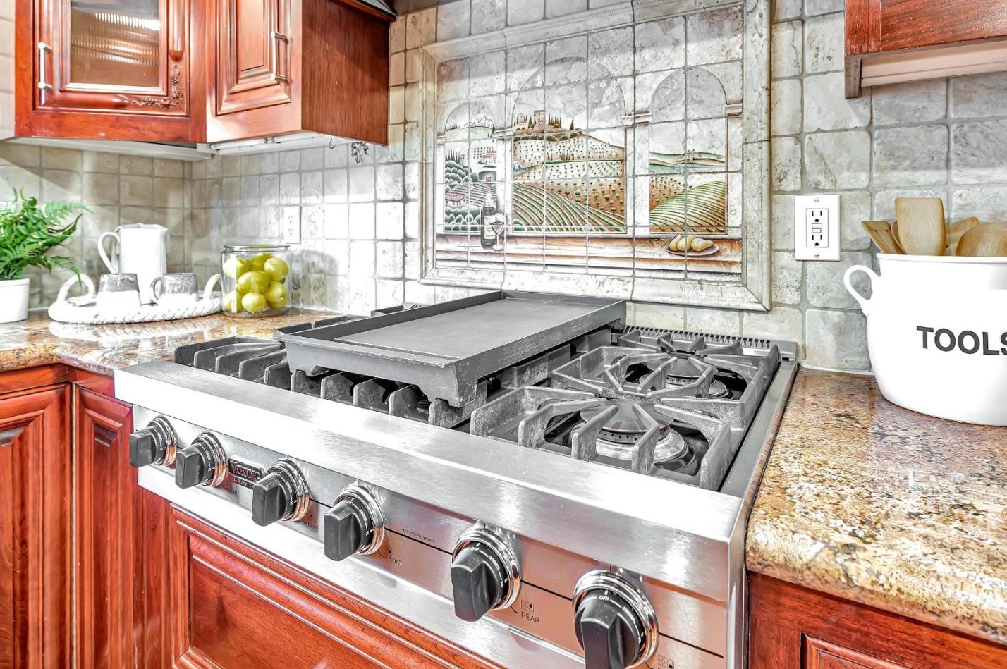 1623 Fallen Leaf Ln, Los Altos CA  94024-6212 exterior