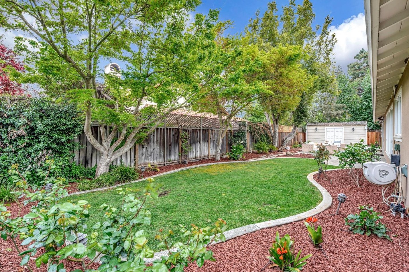 1623 Fallen Leaf Ln, Los Altos CA  94024-6212 exterior
