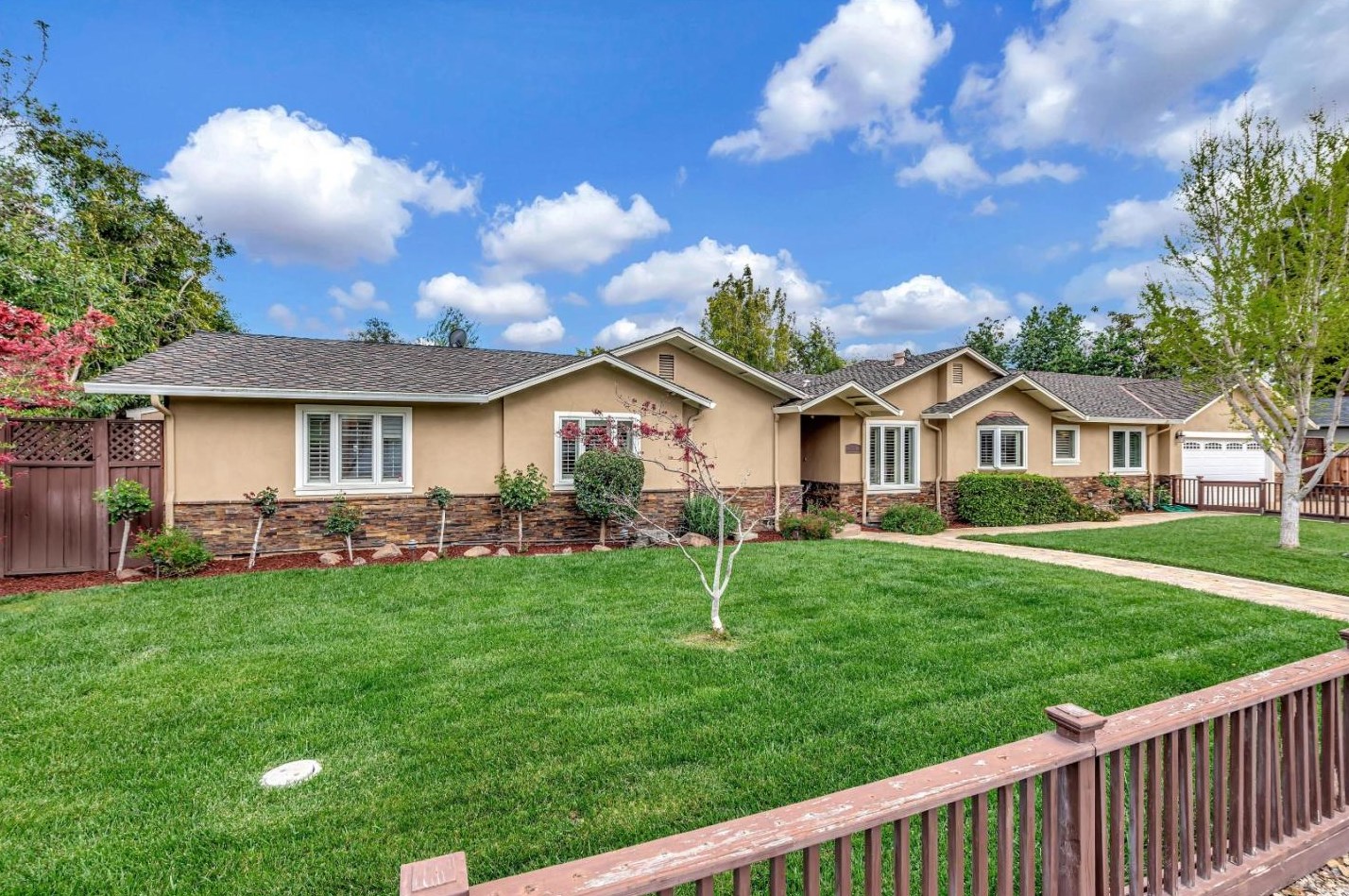 1623 Fallen Leaf Ln, Los Altos CA  94024-6212 exterior