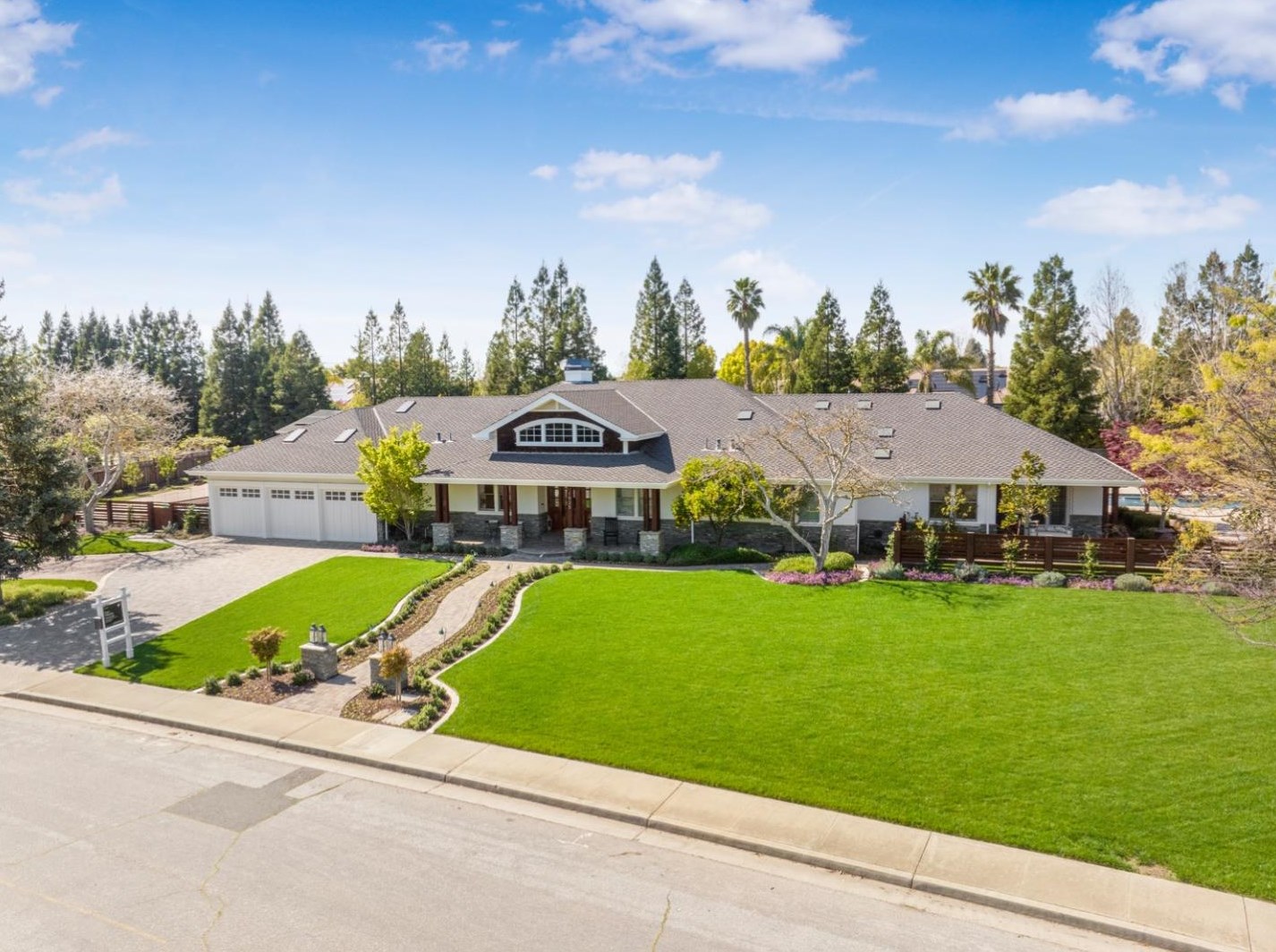 1925 Morgan Ave, Morgan Hill, CA 95037-3304