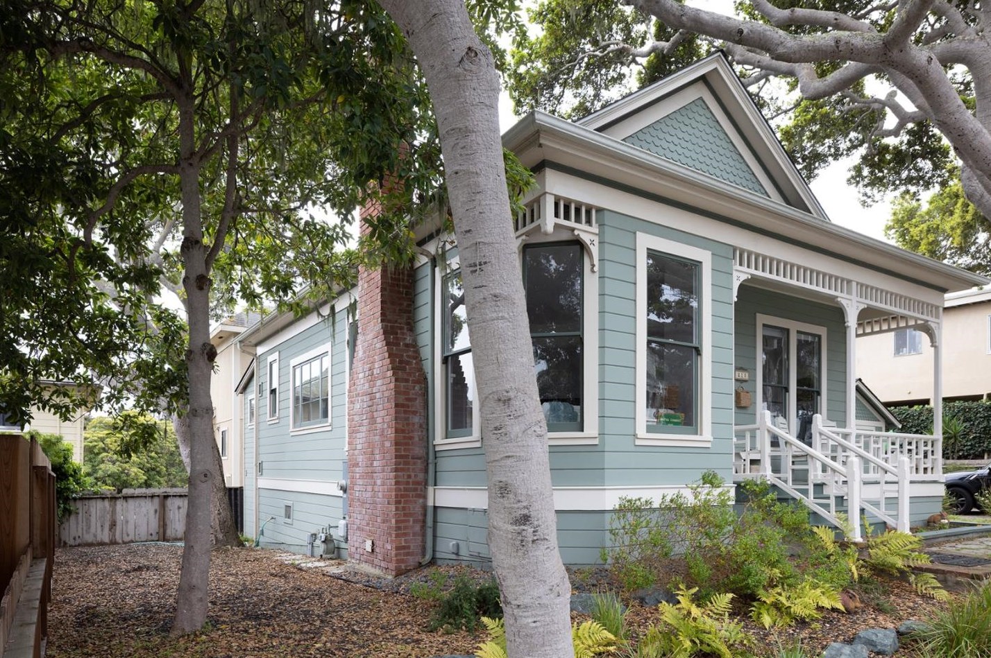 215 Lobos Ave, Del Monte Park, CA 93950-3211