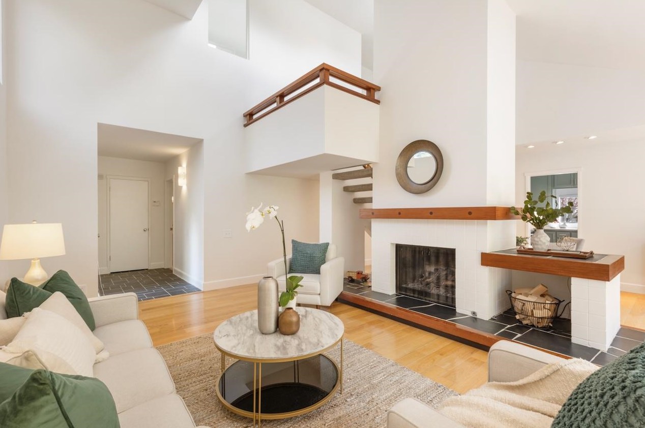 55 Citation Dr, Los Altos, CA 94024-7155