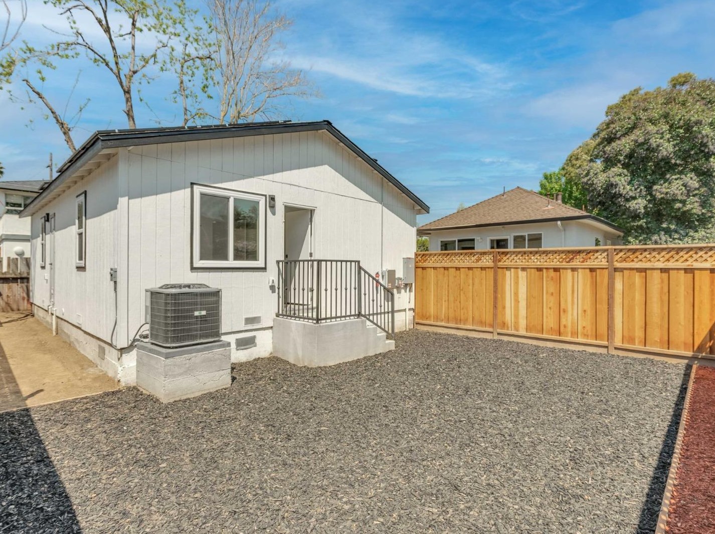 209 19 St, San Jose CA 95116-2710 exterior