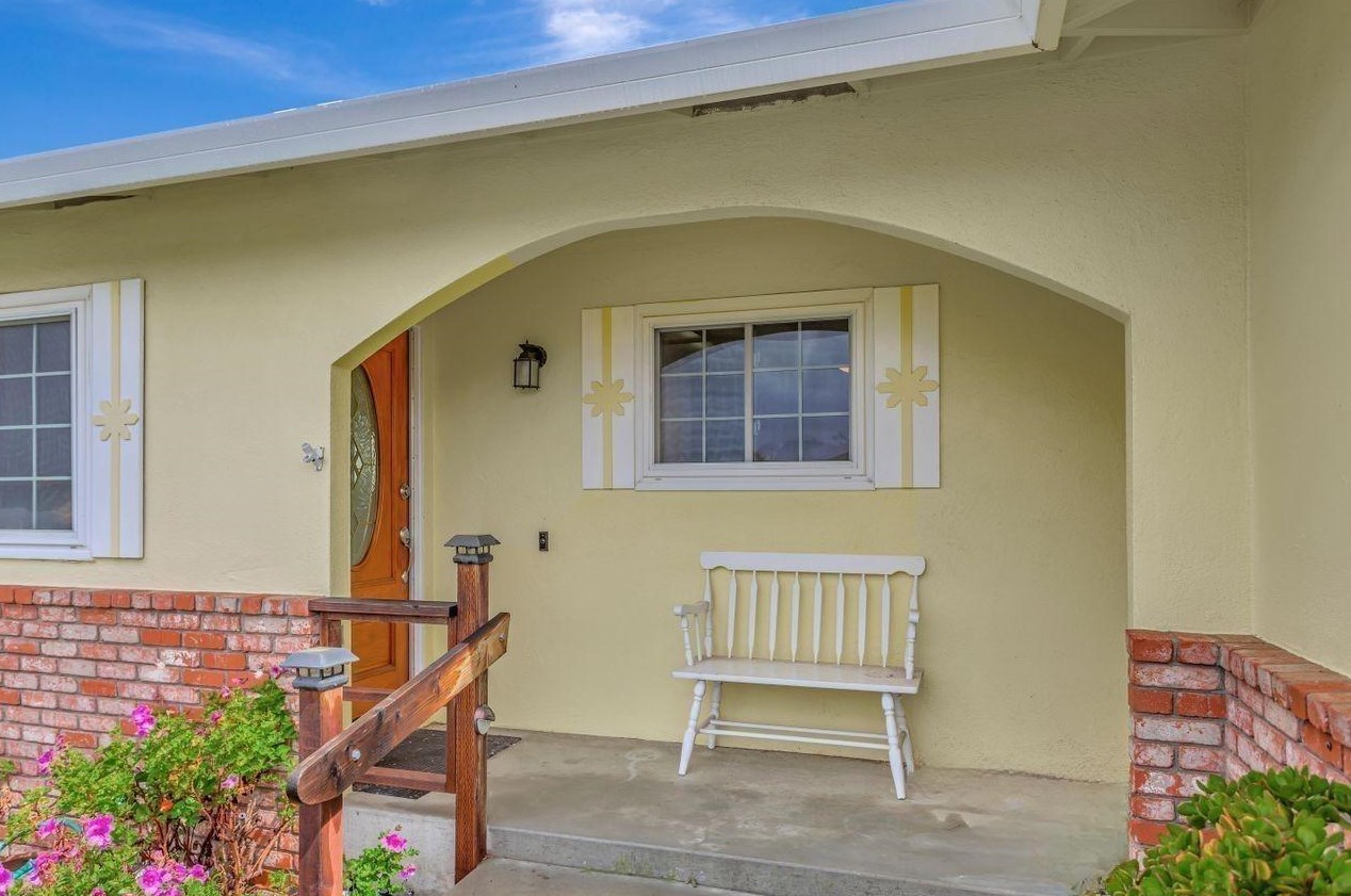 417 Windsor Ct, Marina, CA 93933