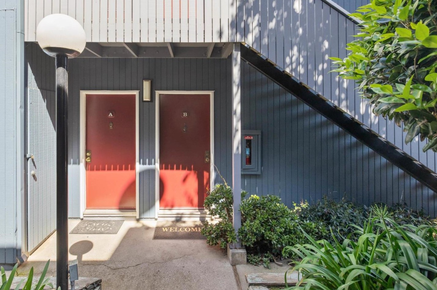 215 Boardwalk Ave, San Bruno, CA 94066-2229
