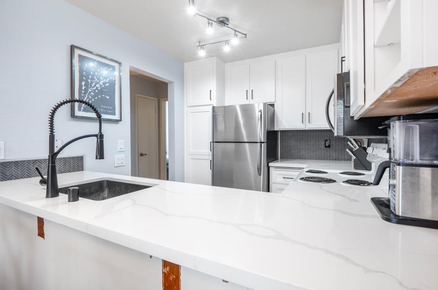 137 La Crosse Dr, Morgan Hill CA  95037-5628 exterior