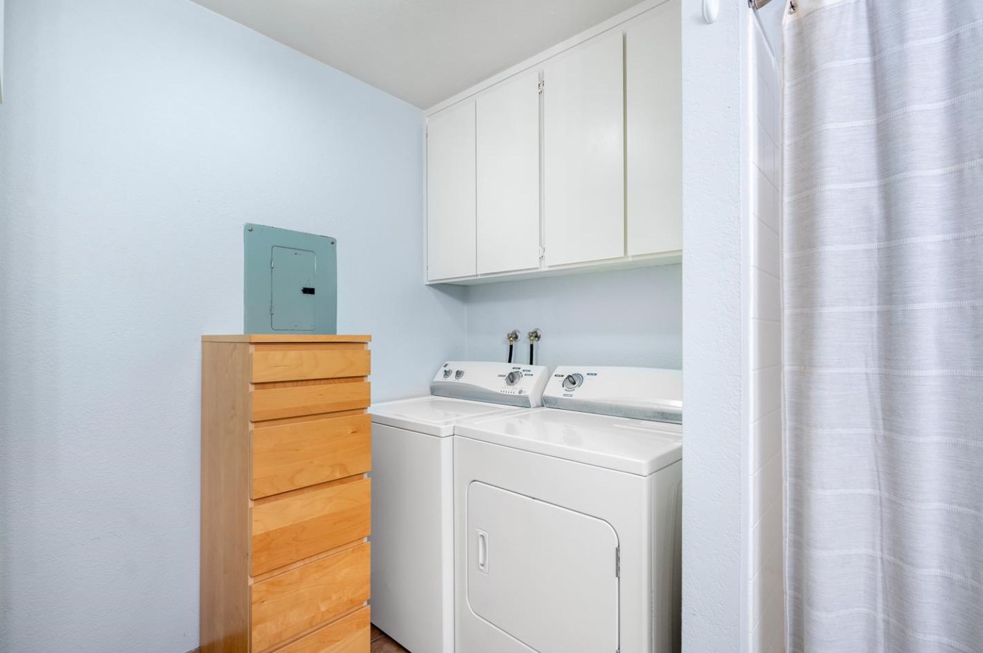 137 La Crosse Dr, Morgan Hill CA  95037-5628 exterior