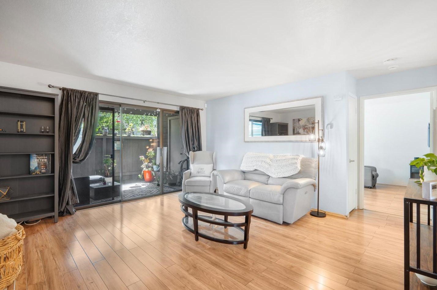 137 La Crosse Dr, Morgan Hill CA  95037-5628 exterior