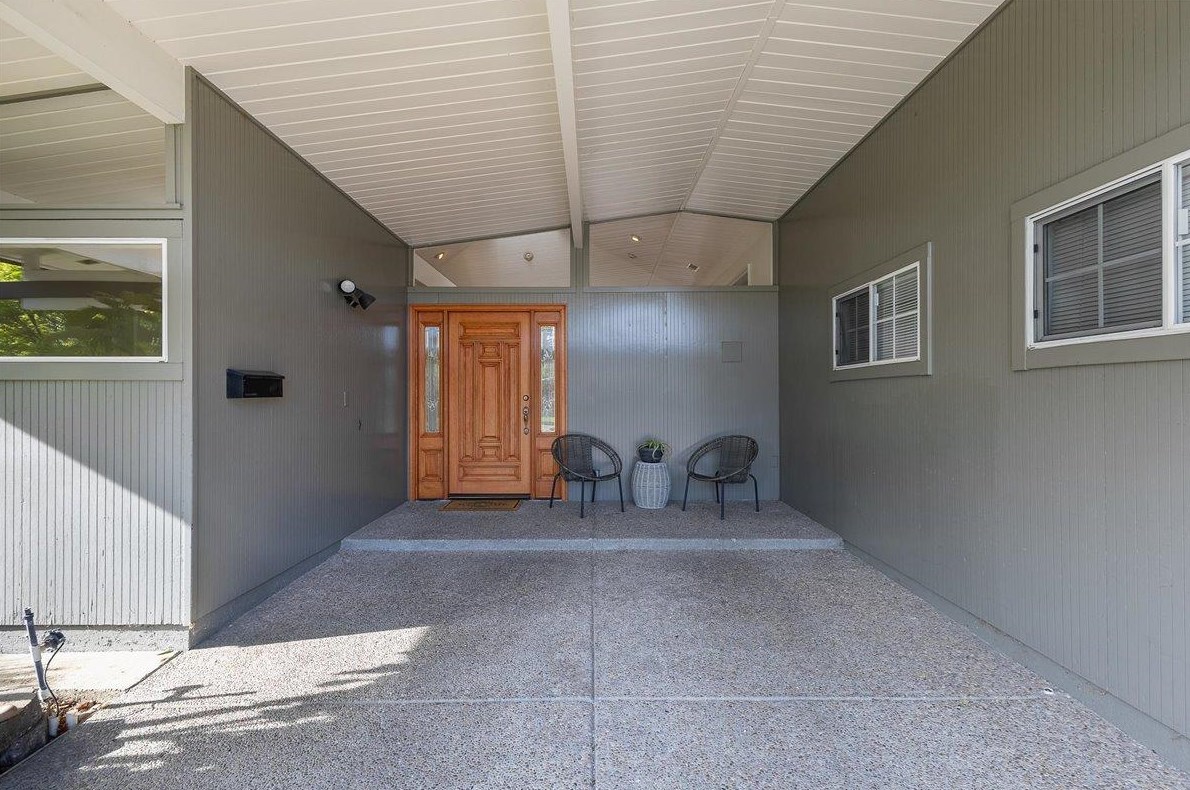 733 Stendhal Ln, Cupertino, CA 95014-4658