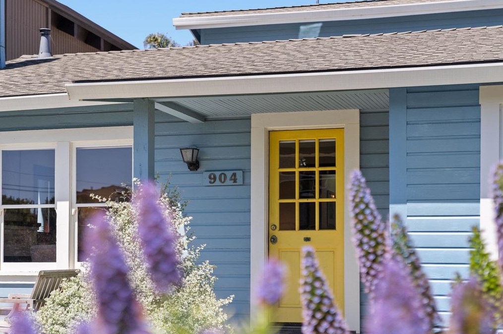 904 Pelton Ave, Santa Cruz, CA 95060