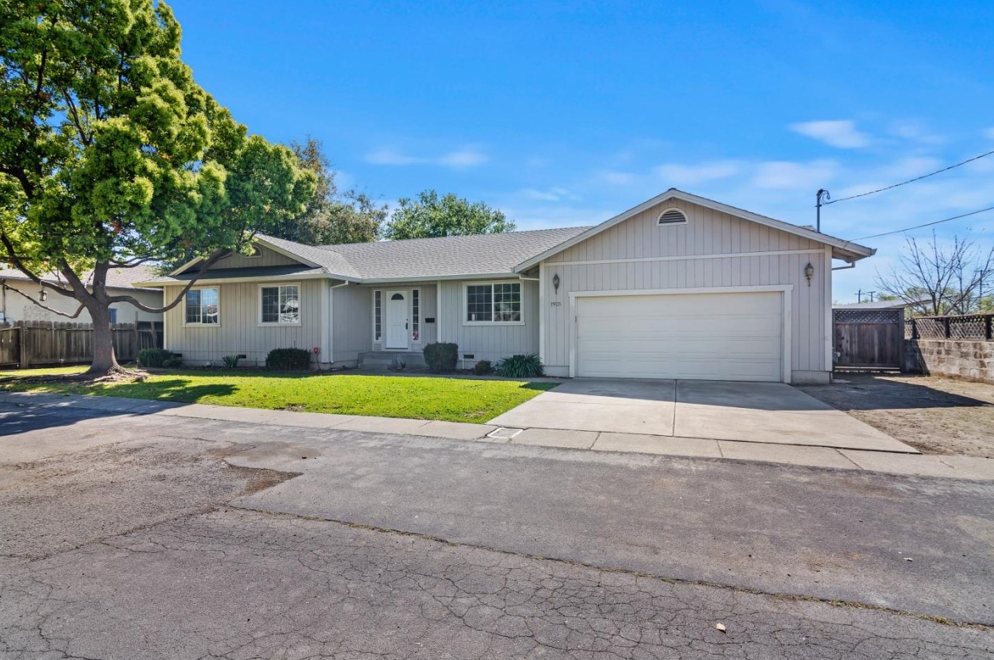 1925 N 3rd St, Concord, CA 94519