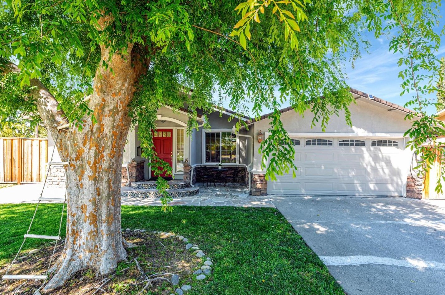 5049 Grimsby Dr, San Jose, CA 95130