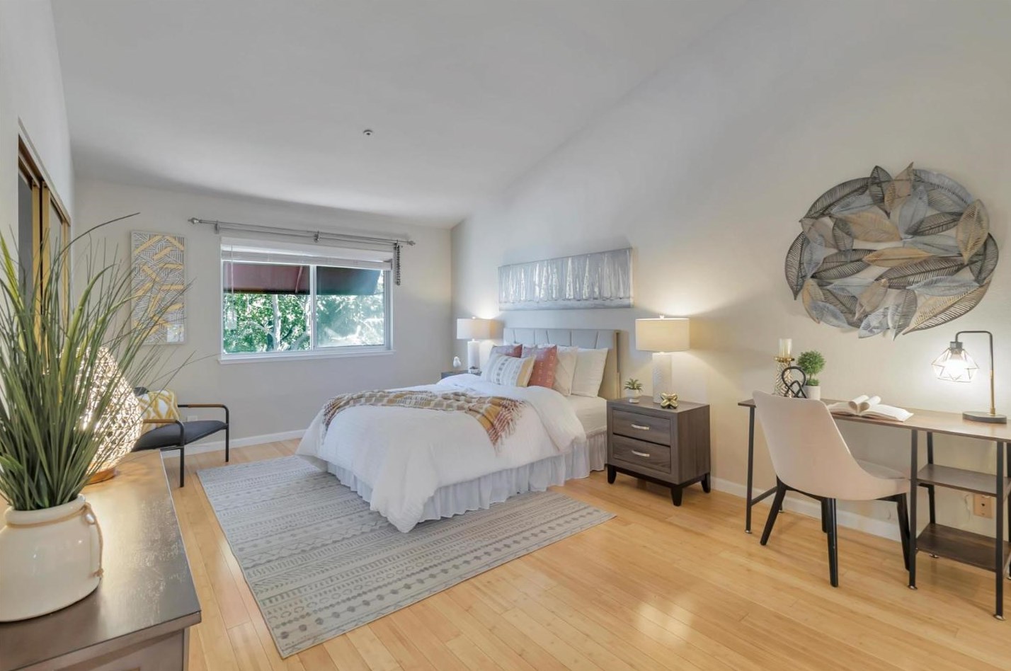7 Court Ln, San Mateo CA  94404-2133 exterior