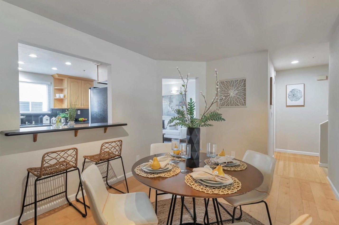 7 Court Ln, San Mateo CA  94404-2133 exterior