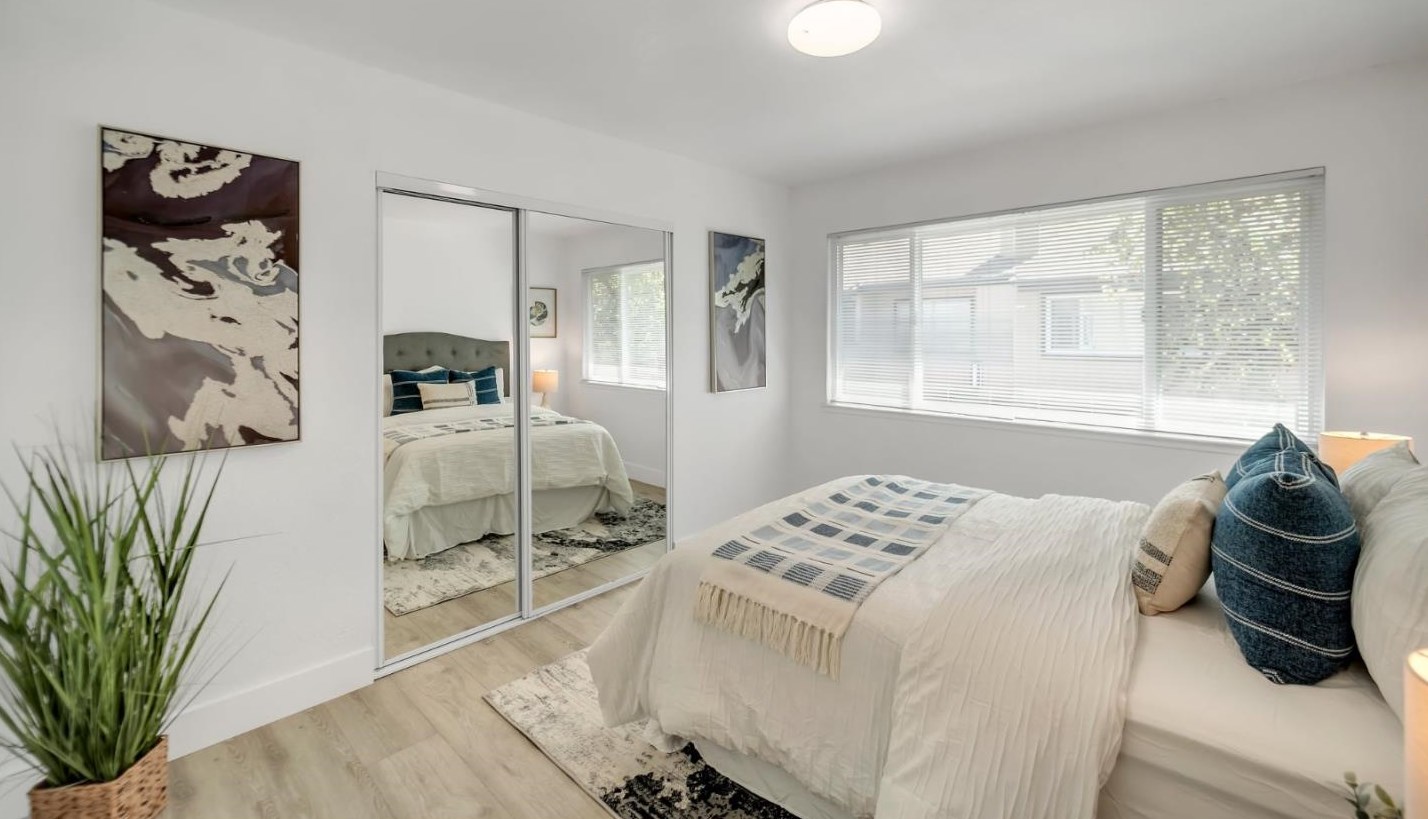 127 Silcreek Dr, San Jose CA  95116-7012 exterior
