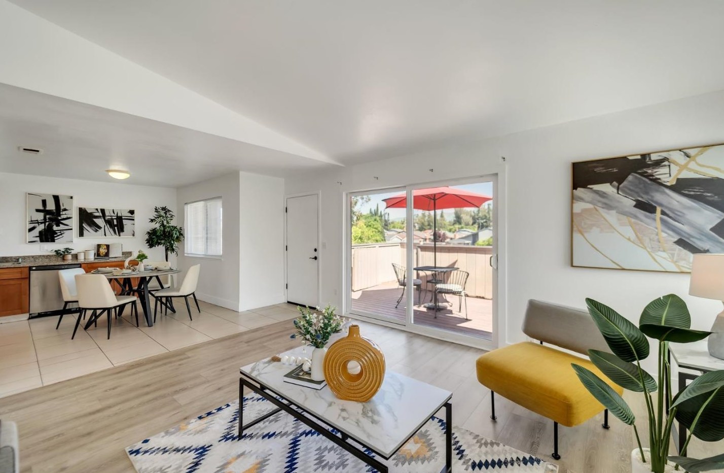 127 Silcreek Dr, San Jose CA  95116-7012 exterior