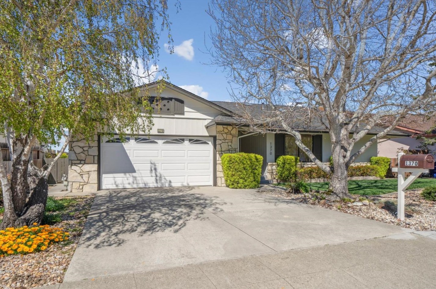 1370 Lasuen Dr, Millbrae, CA 94030-2846