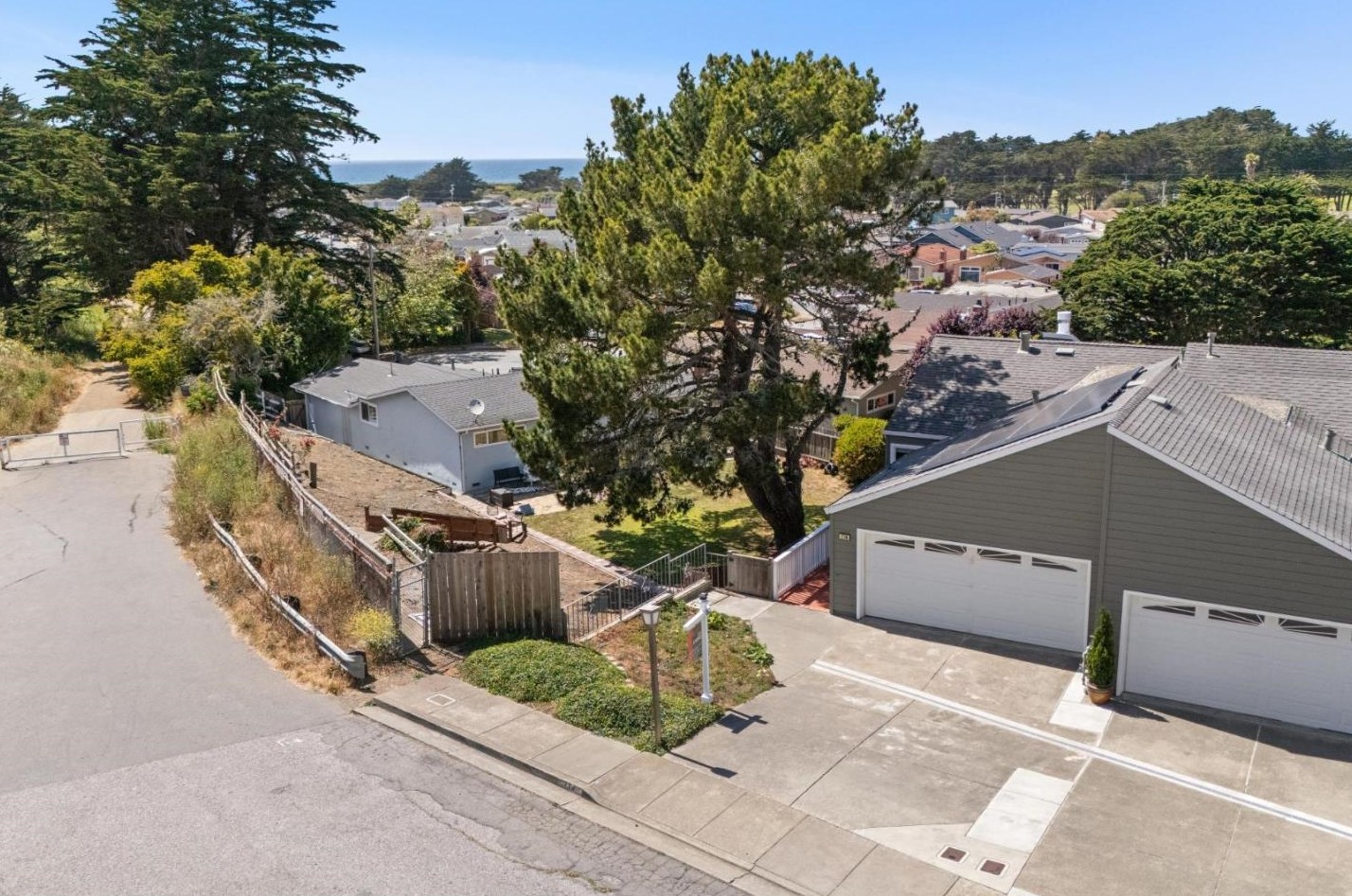 774 Bradford Way, Pacifica, CA 94044