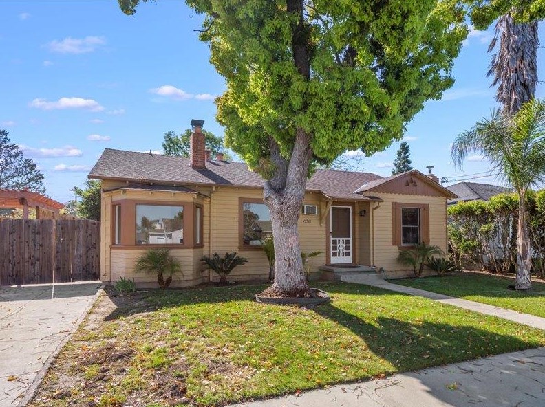 15561 Loma Vista Ave, Los Gatos, CA 95032-3632