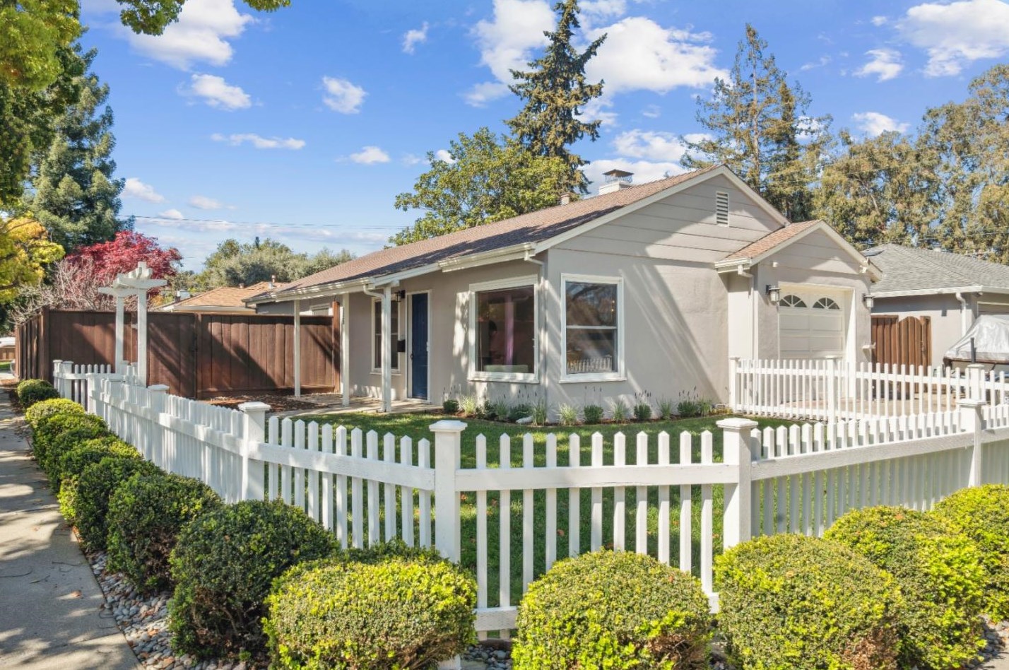 127 F St, Redwood City, CA 94063