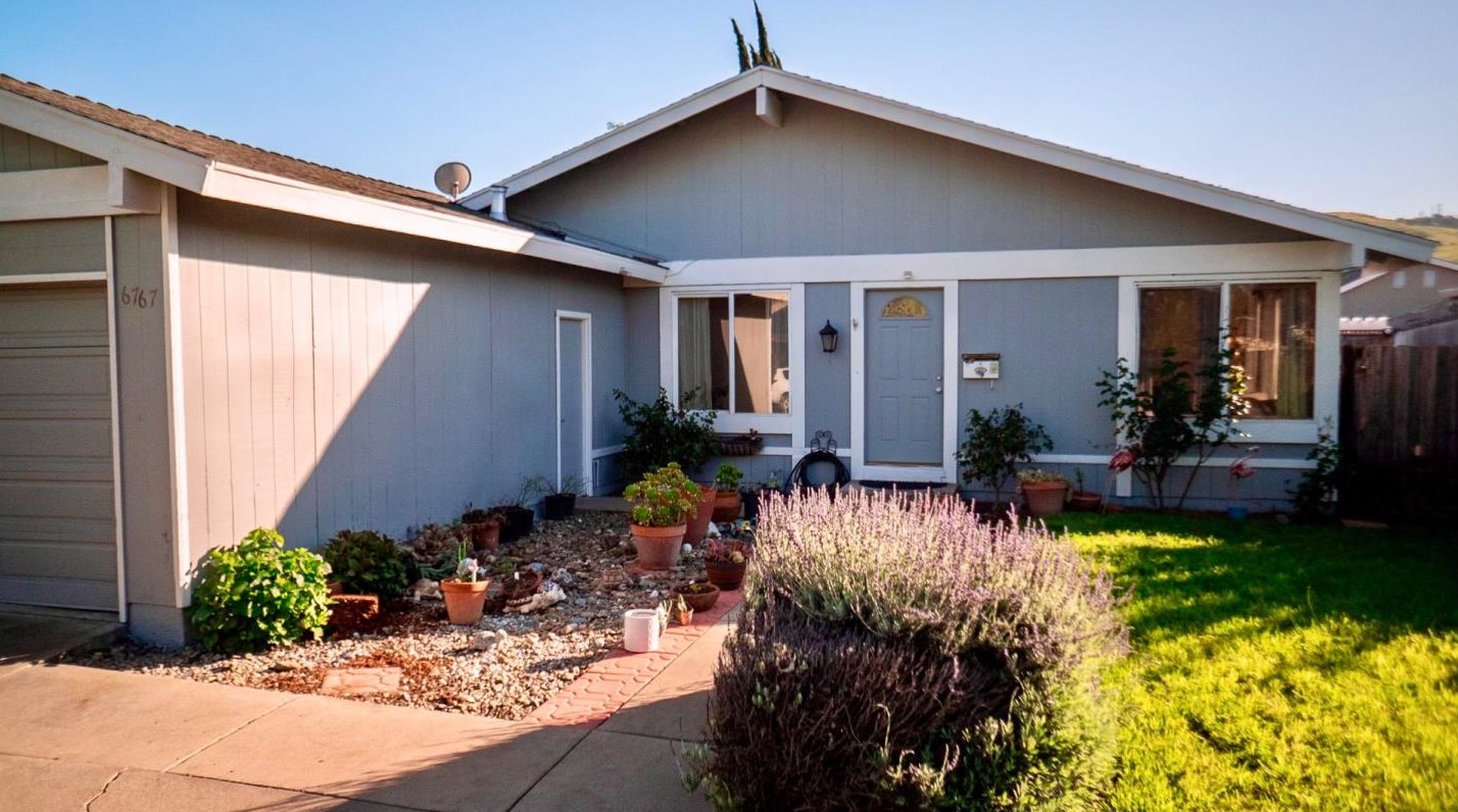 6767 Muscat Dr, San Jose, CA 95119-1848