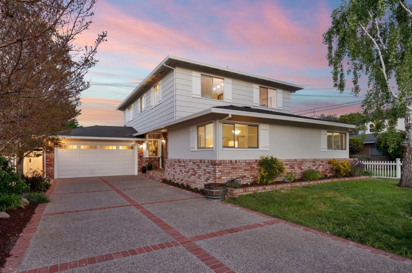 245 Spuraway Dr, San Mateo, CA 94403