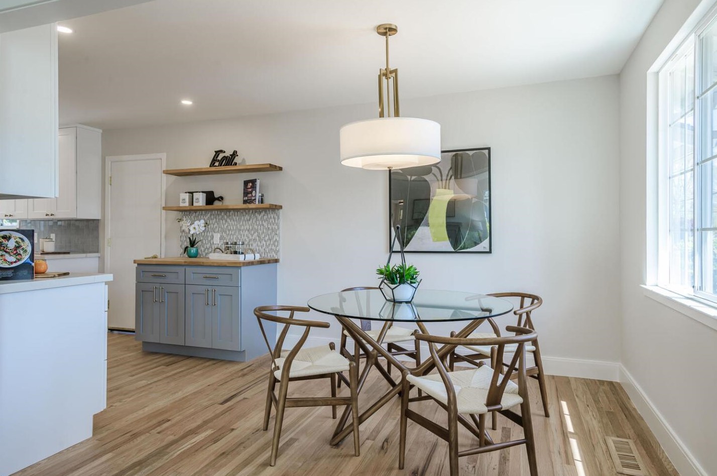 1812 Belburn Dr, Belmont CA  94002-1816 exterior