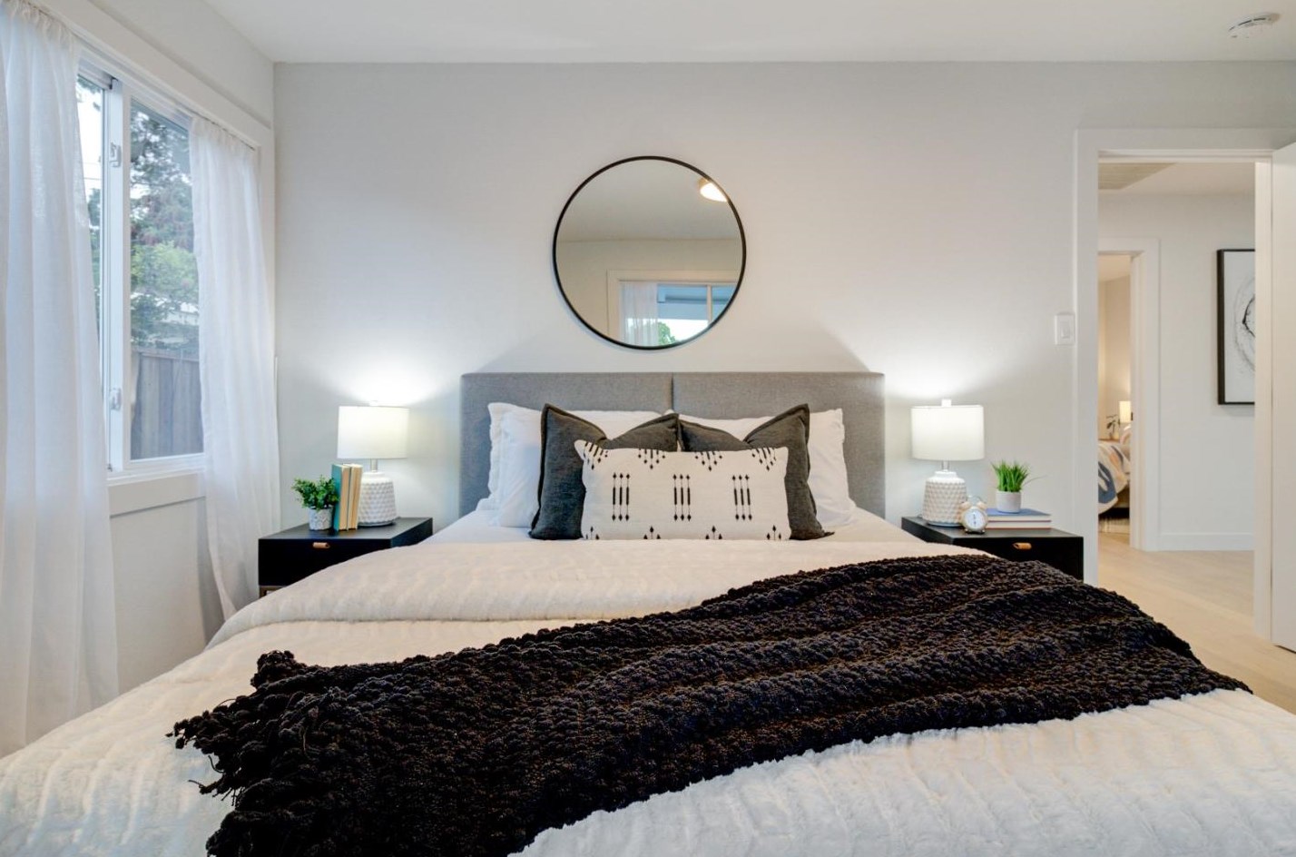 2712 Monterey St, San Mateo CA  94403-2629 exterior