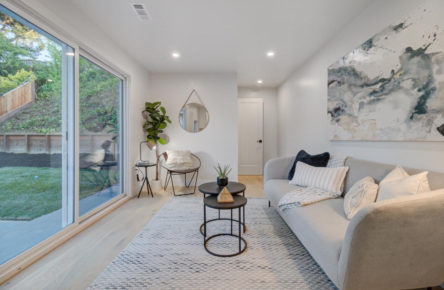 2712 Monterey St, San Mateo CA  94403-2629 exterior