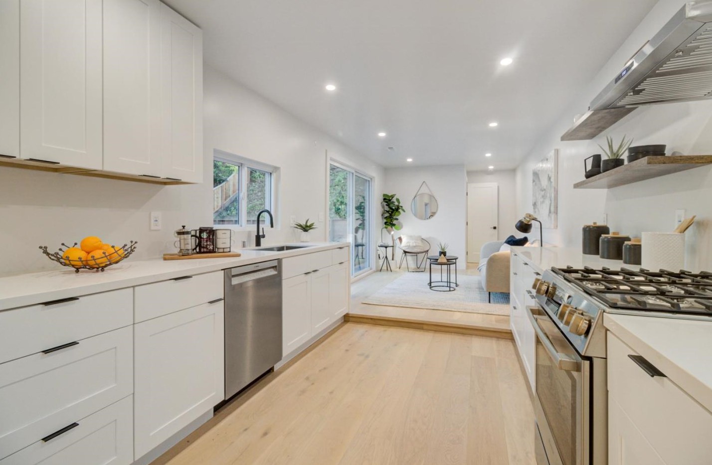 2712 Monterey St, San Mateo CA  94403-2629 exterior