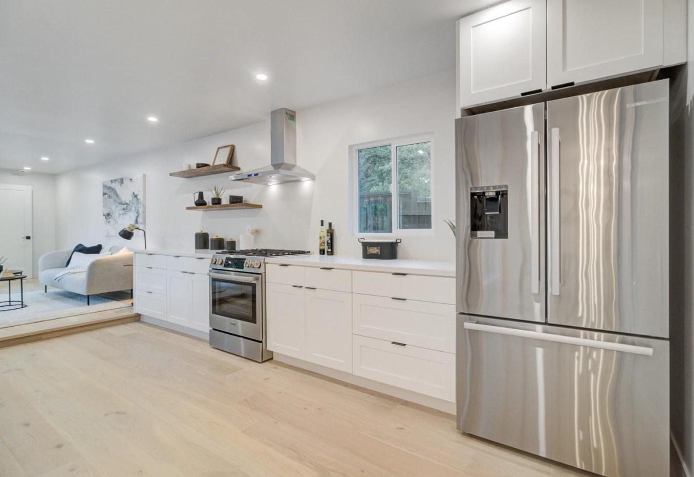 2712 Monterey St, San Mateo CA  94403-2629 exterior