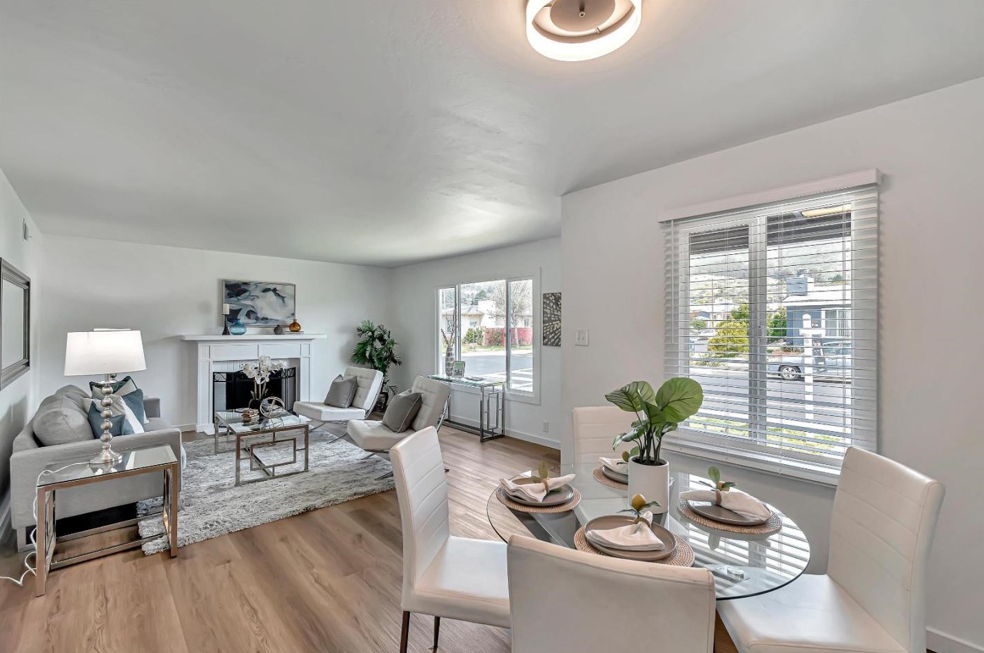 1277 Crestwood Dr, South San Francisco CA  94080-1324 exterior