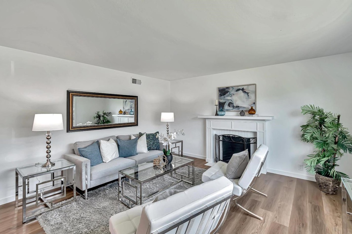 1277 Crestwood Dr, South San Francisco CA  94080-1324 exterior