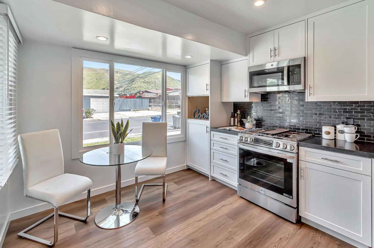 1277 Crestwood Dr, South San Francisco CA  94080-1324 exterior