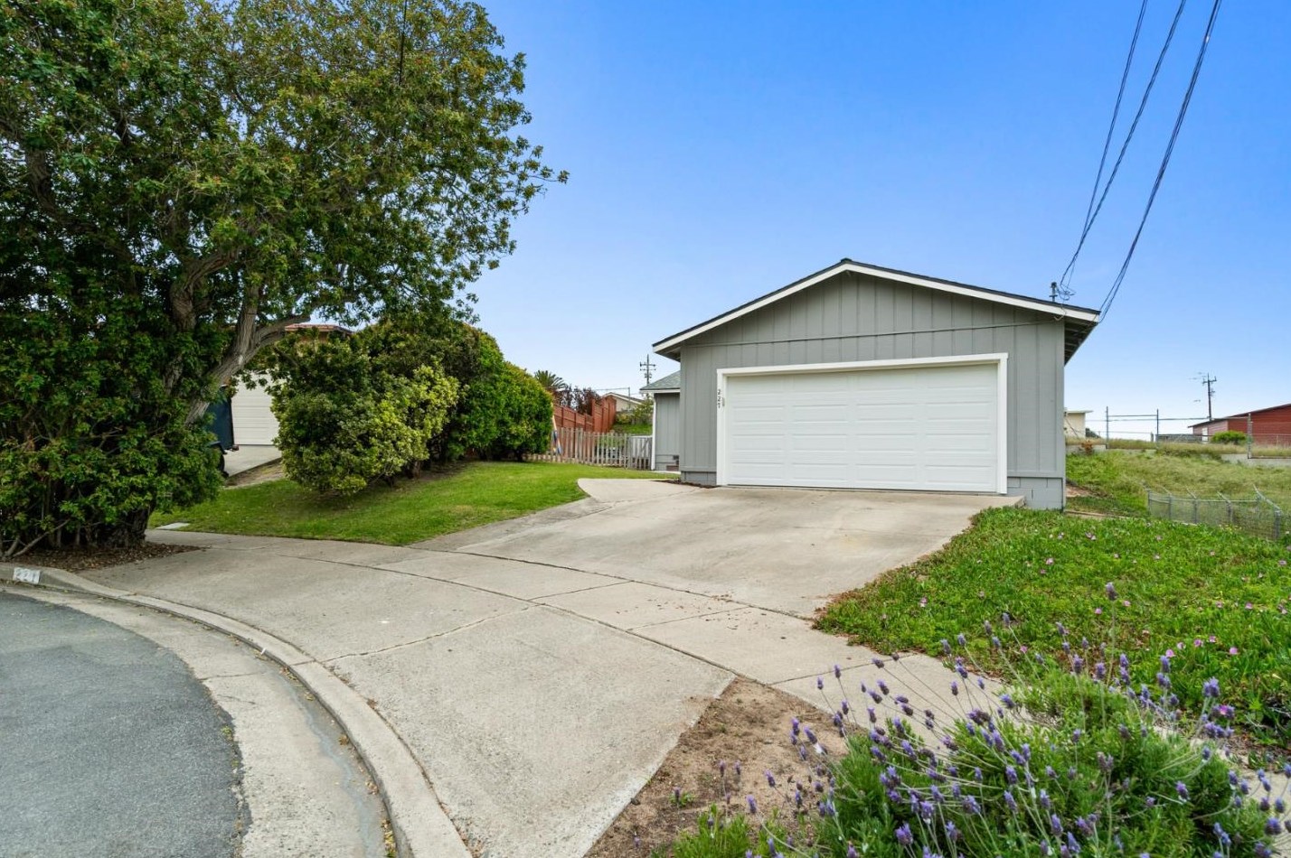 227 Barbara Cir, Marina, CA 93933