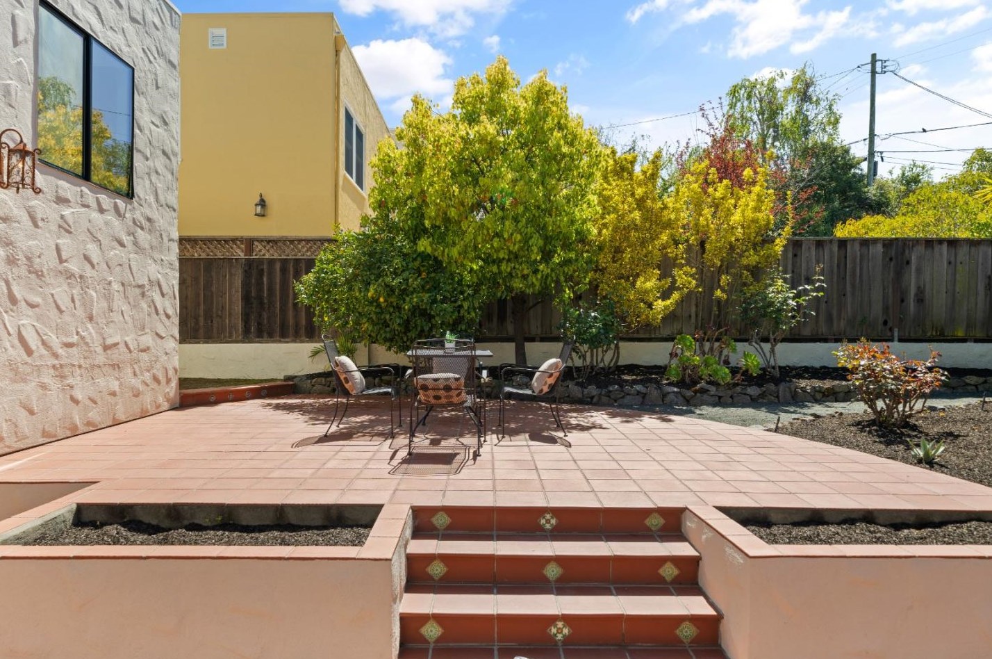 331 Elder Ave, Millbrae CA  94030-2430 exterior