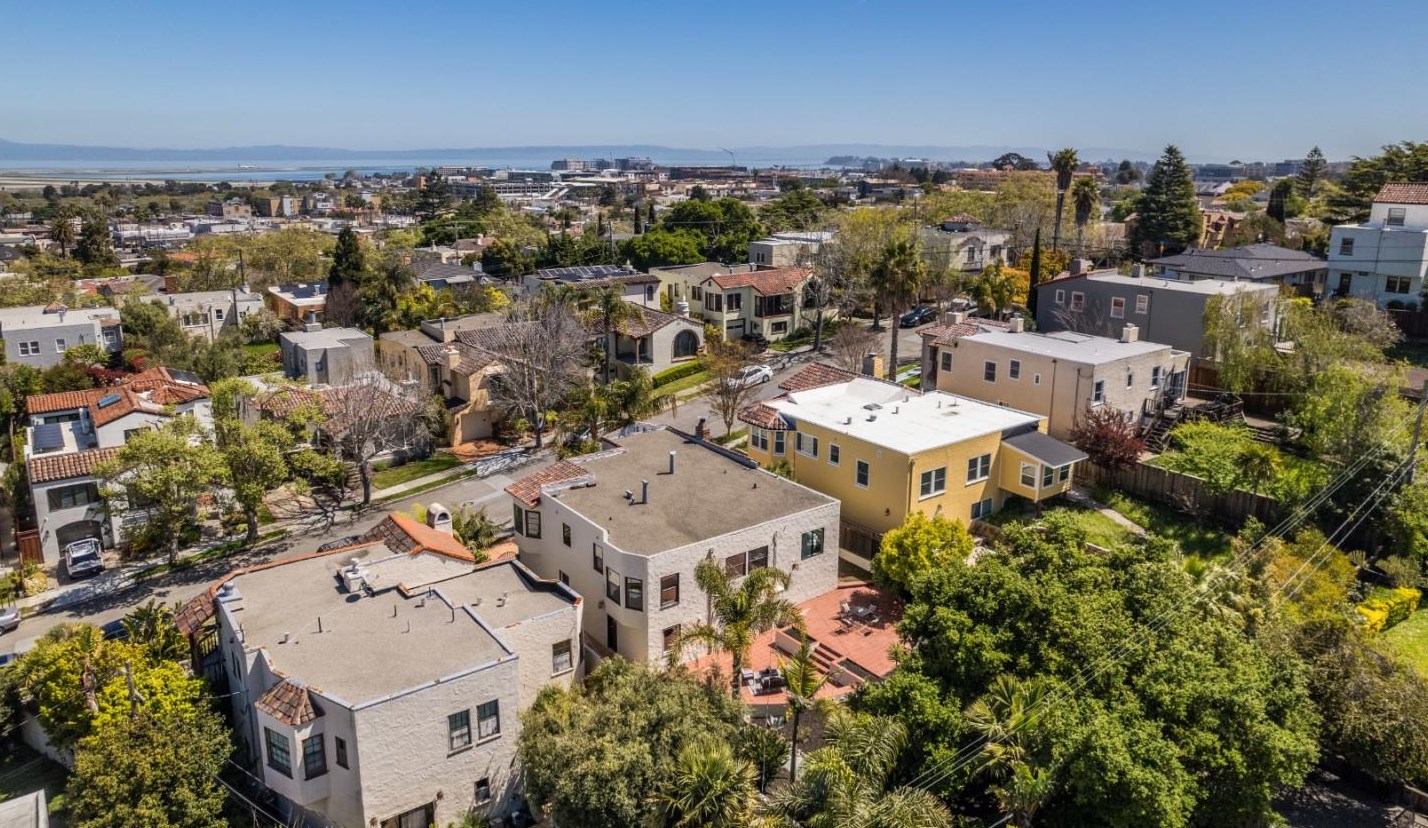 331 Elder Ave, Millbrae CA  94030-2430 exterior