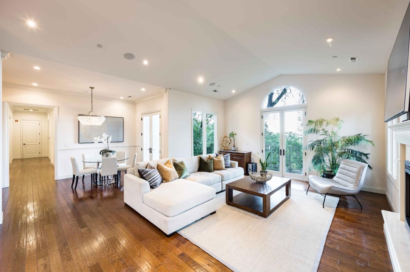 190 Vista Verde Way, Menlo Park CA  94028-8145 exterior