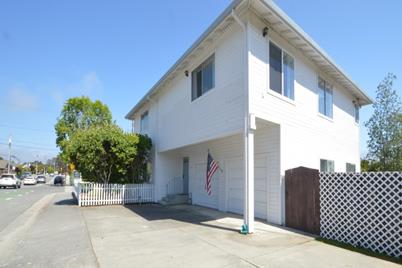 1975 42nd Ave - Photo 1